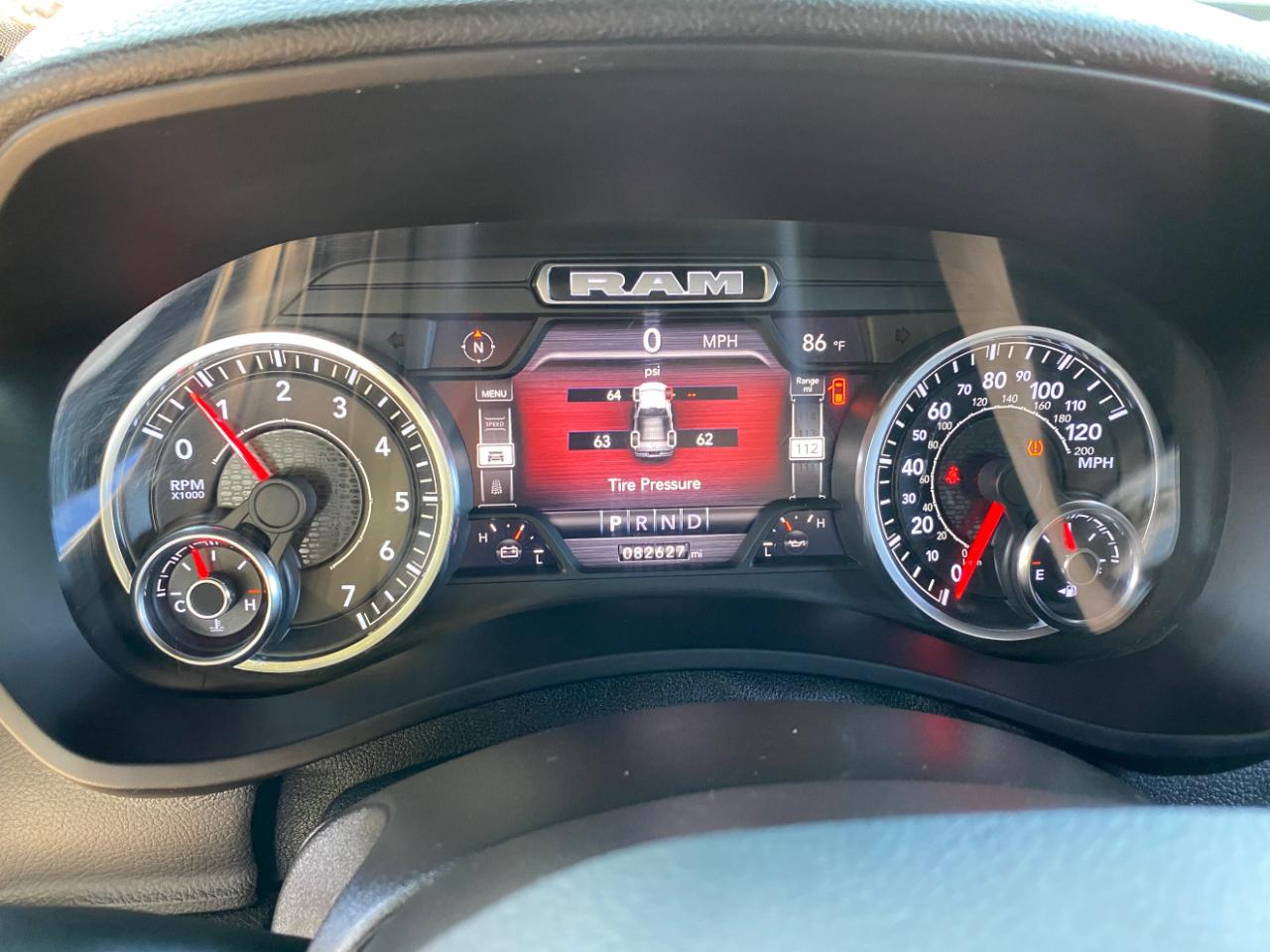 RAM 2500 Big Horn 4x2 Reg Cab 8' Box 2022