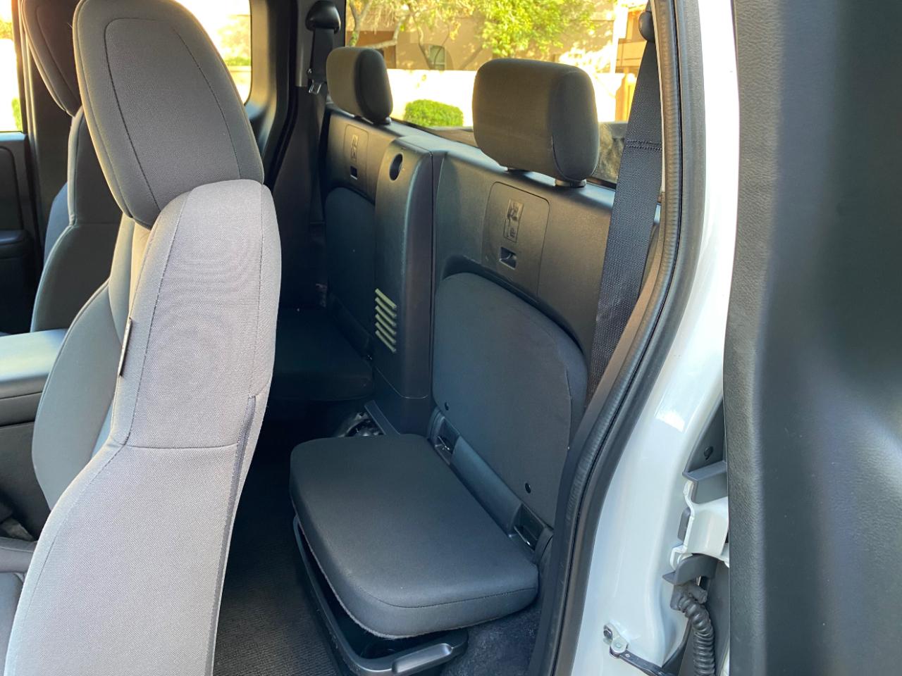 Nissan Frontier King Cab 4x2 S 2024