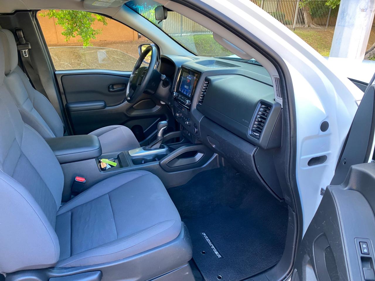 Nissan Frontier King Cab 4x2 S 2024