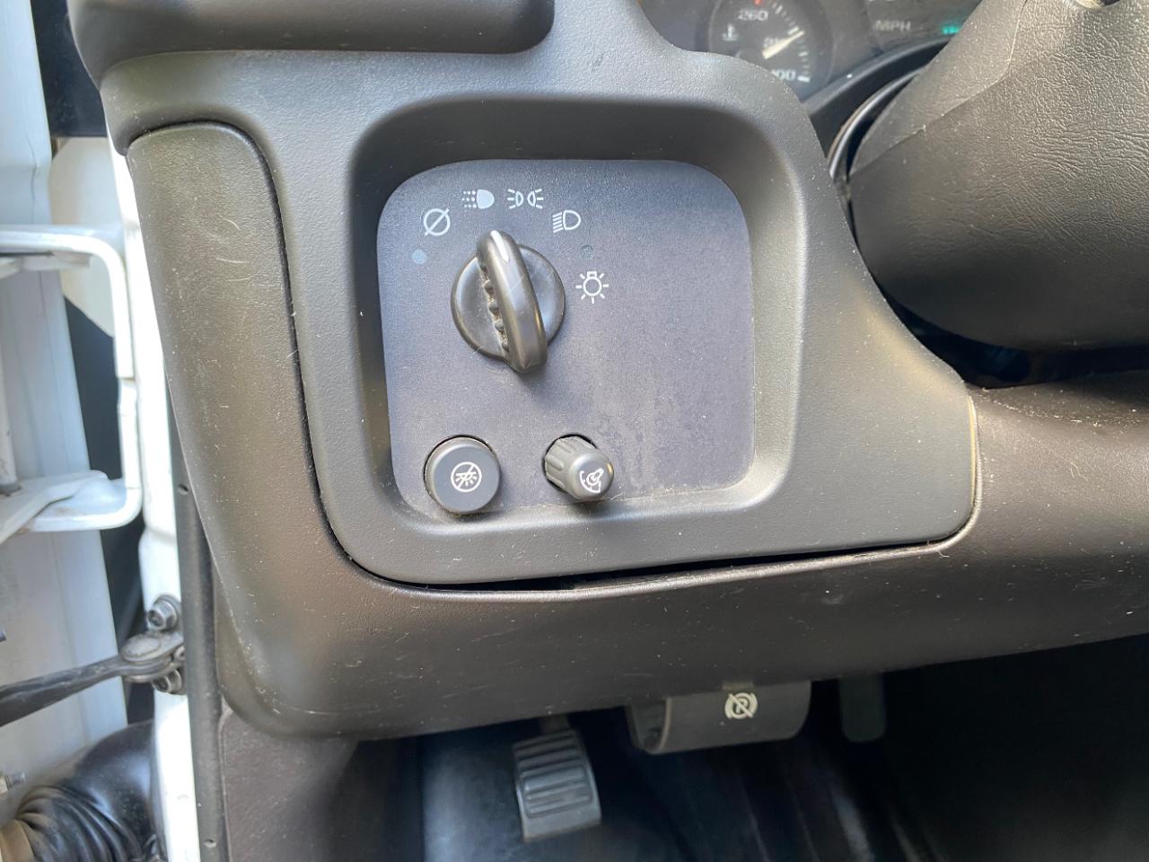 GMC Savana photo 45