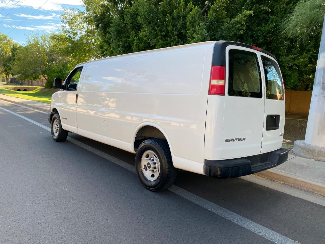 GMC Savana photo 47
