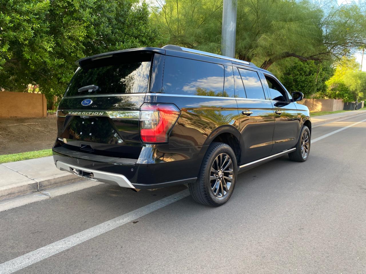 Ford Expedition MAX photo 5