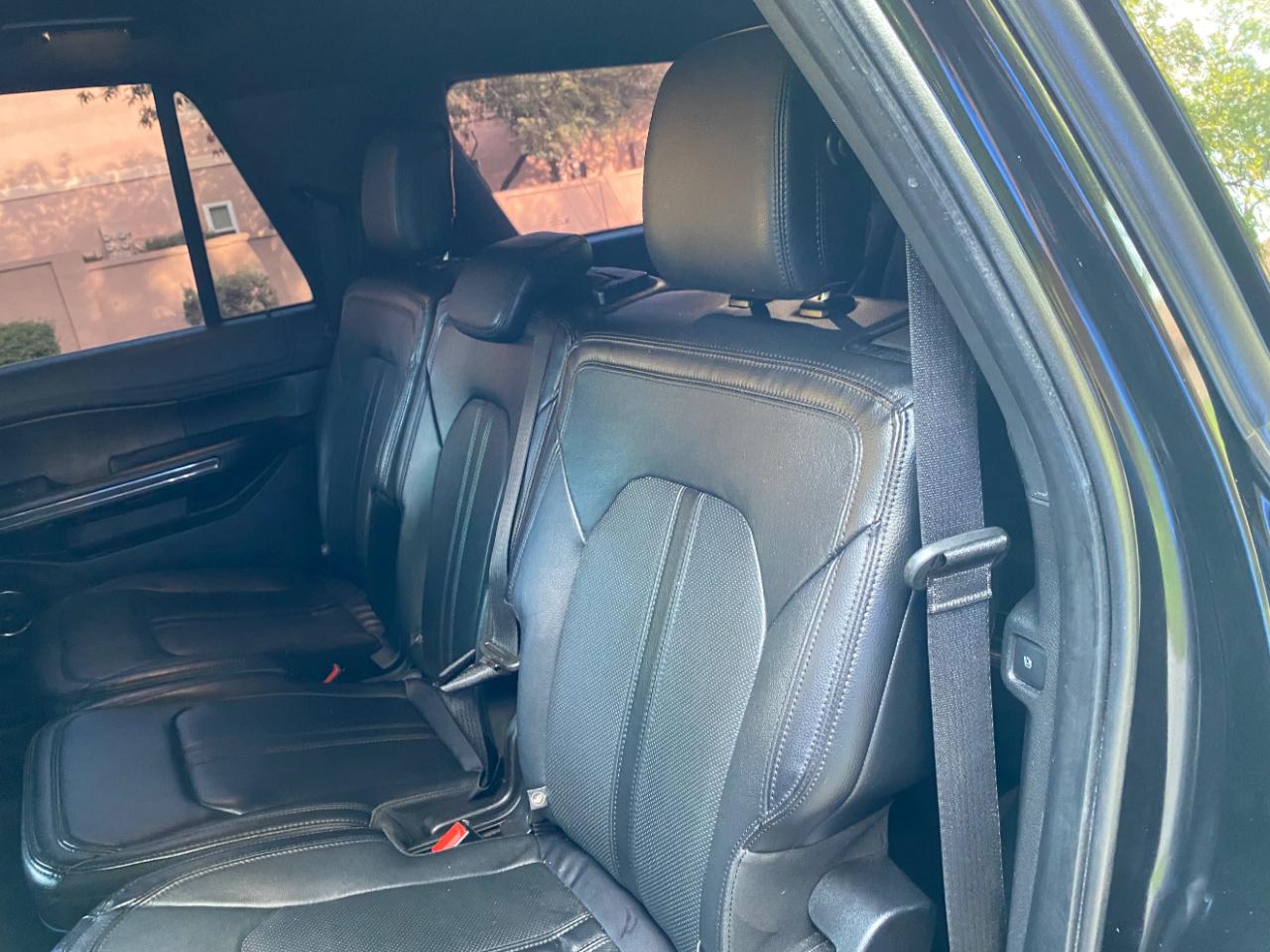 Ford Expedition MAX photo 41