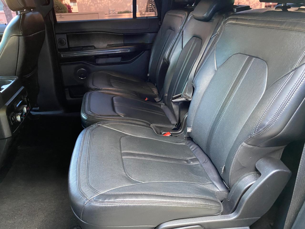Ford Expedition MAX photo 42