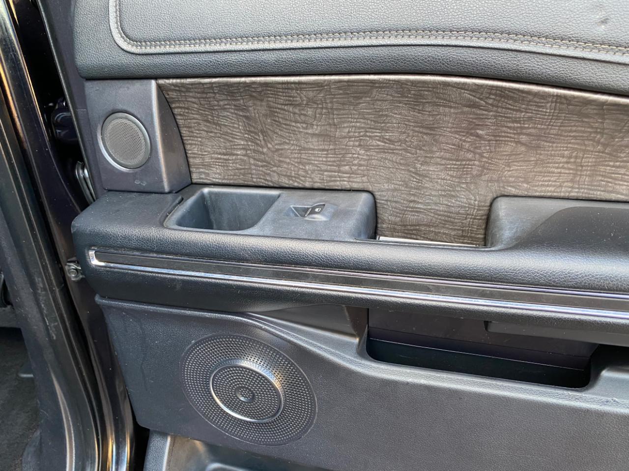 Ford Expedition MAX photo 47