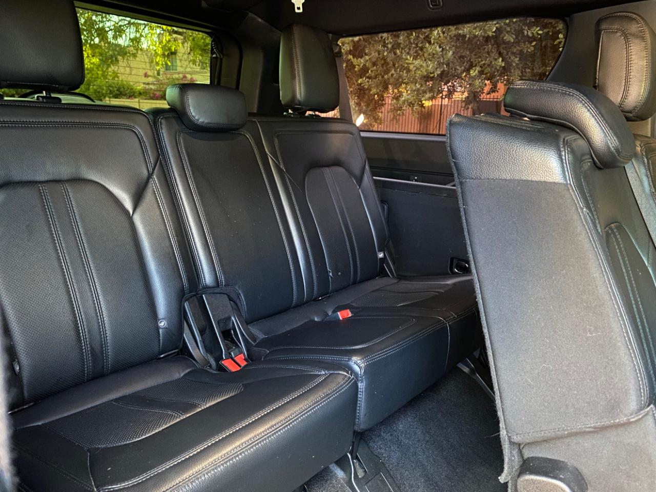 Ford Expedition MAX photo 50