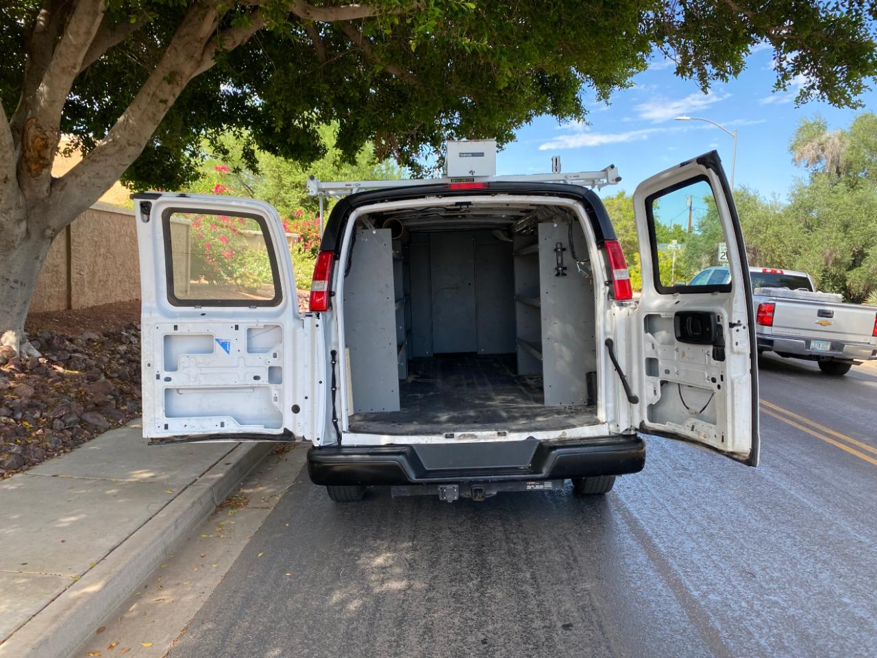 Chevrolet Express photo 12
