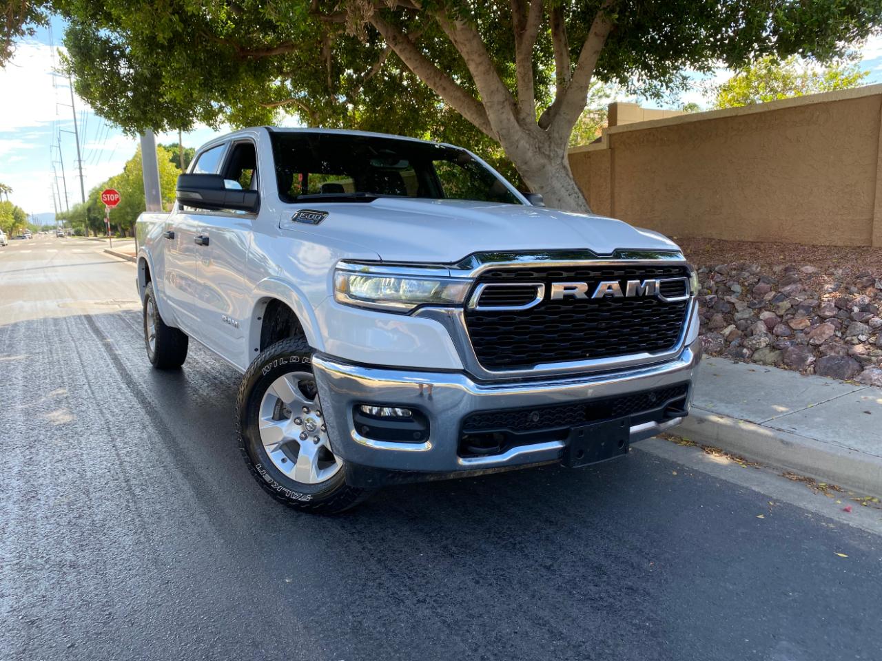 RAM 1500 Lone Star 4x4 Crew Cab 5'7" Box 2025