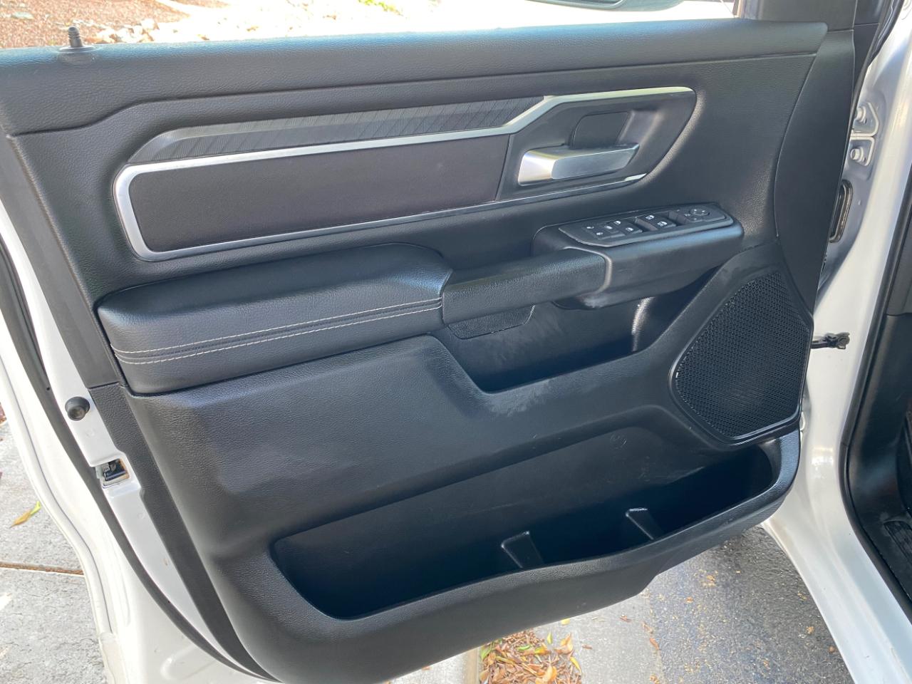 RAM 1500 Lone Star 4x4 Crew Cab 5'7" Box 2025