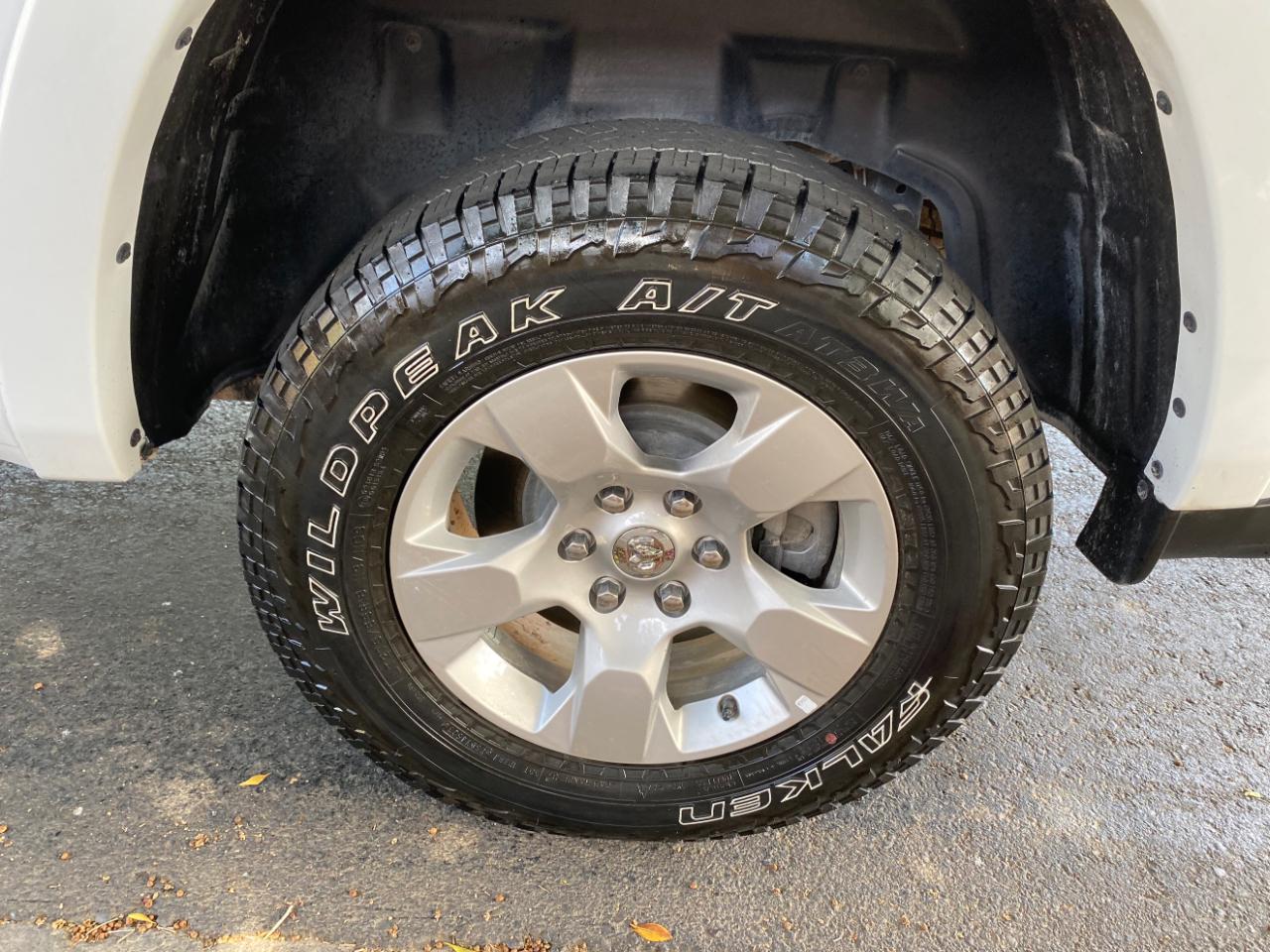 RAM 1500 Lone Star 4x4 Crew Cab 5'7" Box 2025