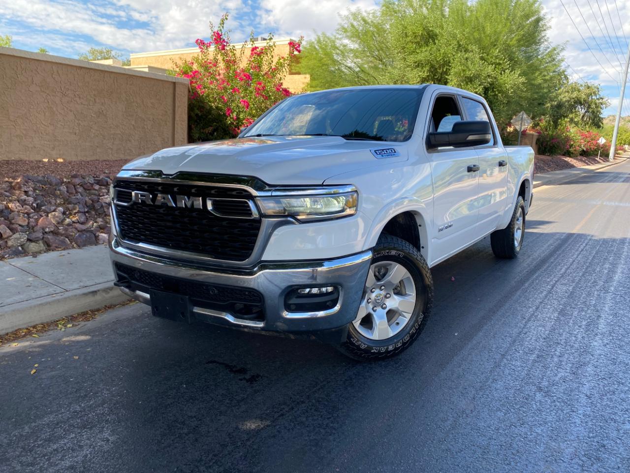RAM 1500 Lone Star 4x4 Crew Cab 5'7" Box 2025