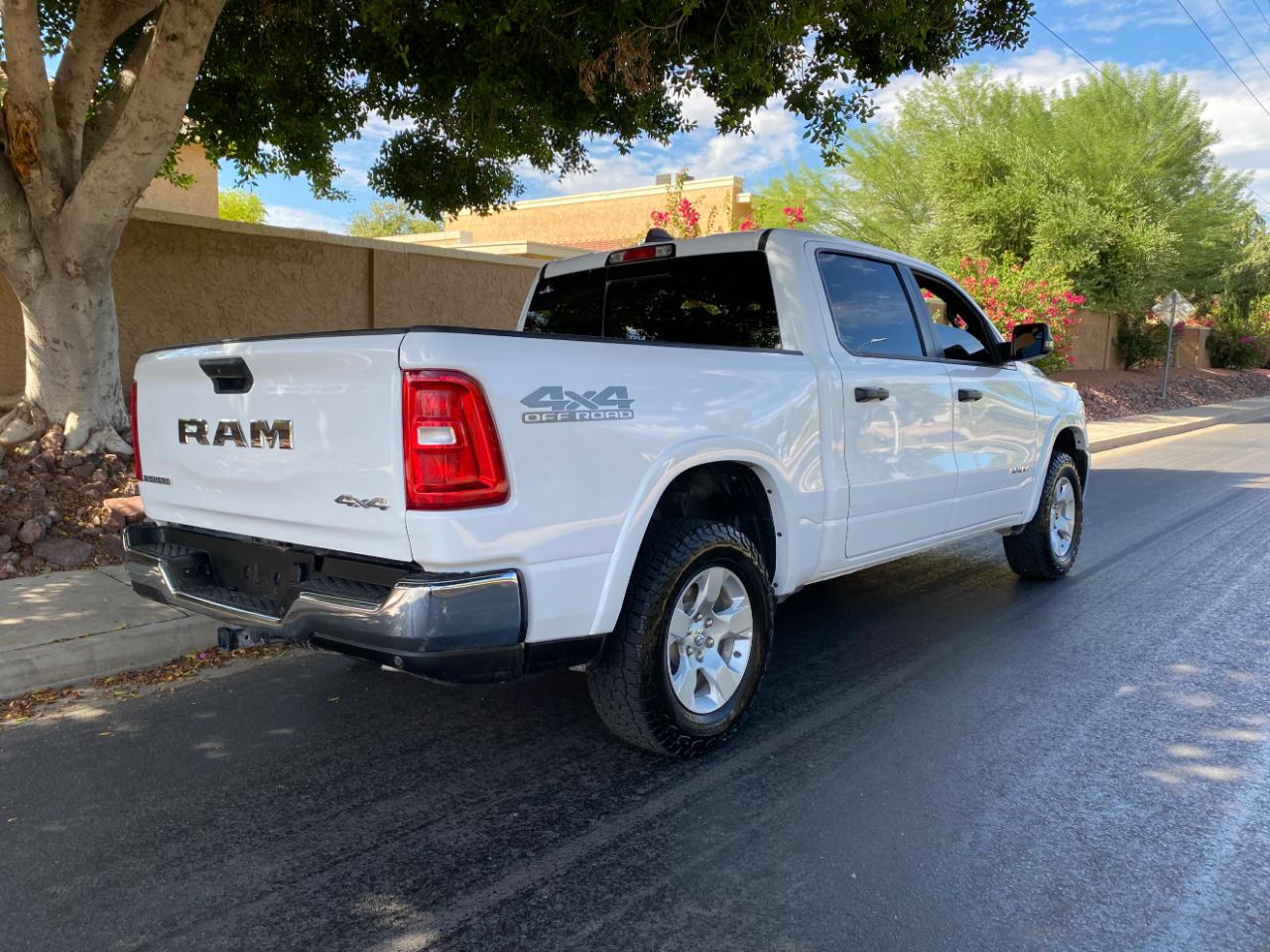 RAM 1500 Big Horn 4x4 Crew Cab 5'7" Box 2025