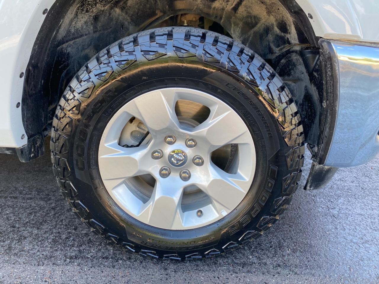 RAM 1500 Big Horn 4x4 Crew Cab 5'7" Box 2025