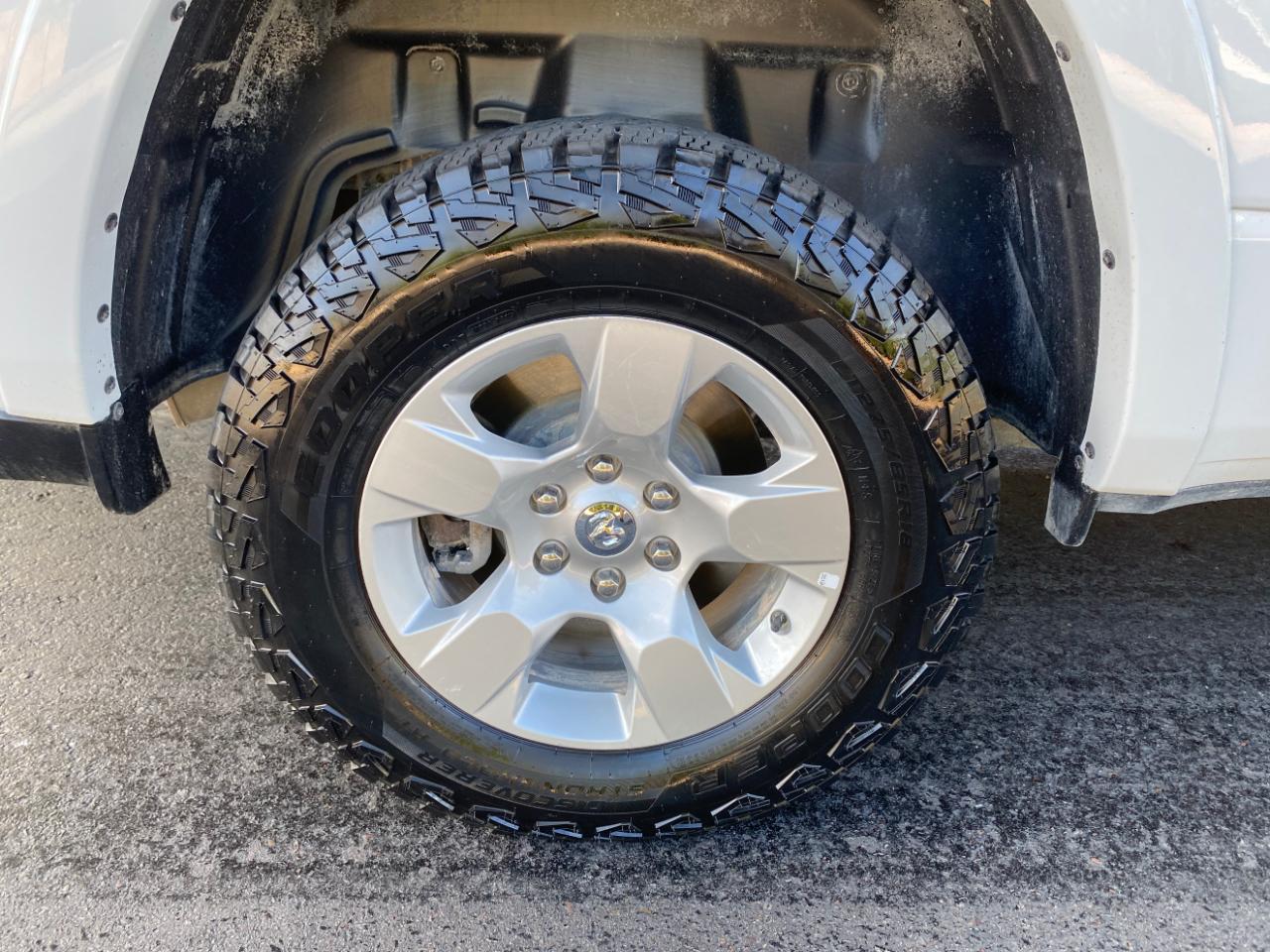 RAM 1500 Big Horn 4x4 Crew Cab 5'7" Box 2025