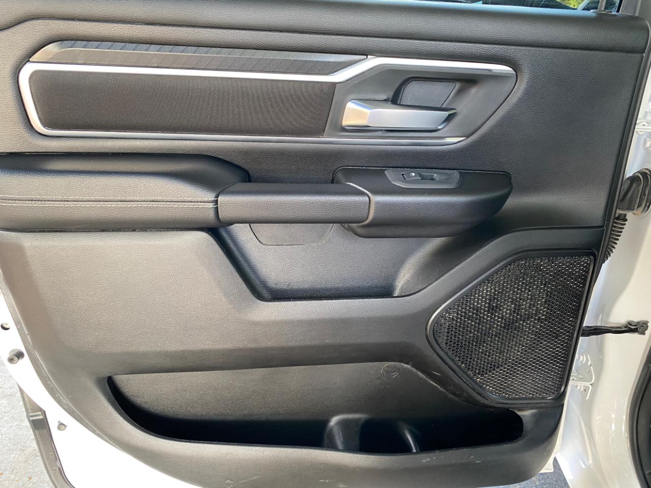 RAM 1500 Big Horn 4x4 Crew Cab 5'7" Box 2025