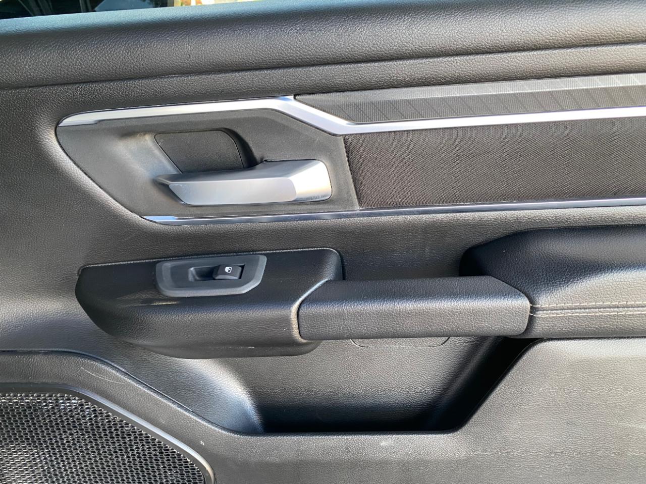 RAM 1500 Big Horn 4x4 Crew Cab 5'7" Box 2025