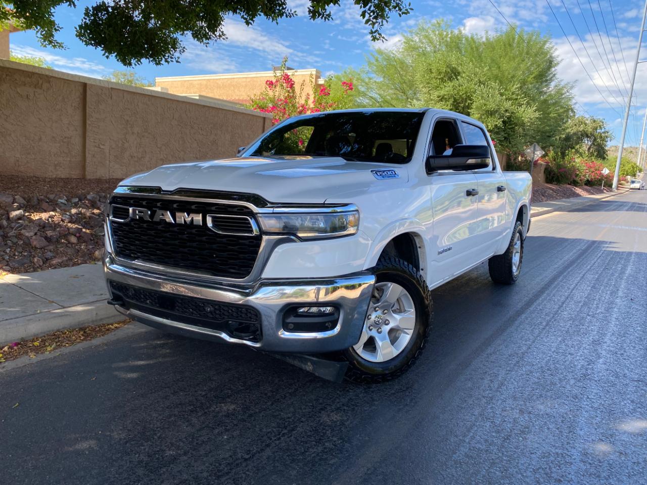 RAM 1500 Big Horn 4x4 Crew Cab 5'7" Box 2025