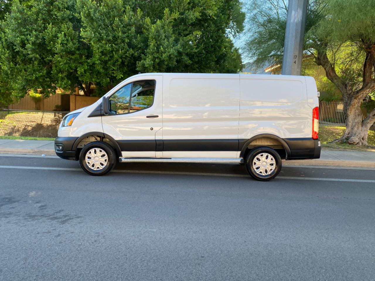 Ford Transit photo 55