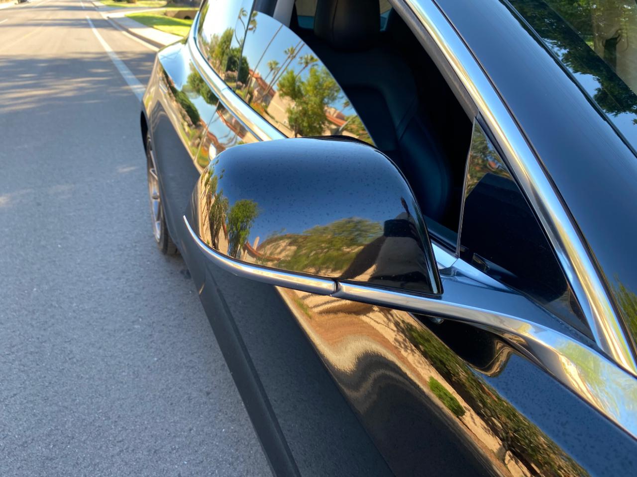 Tesla Model 3 photo 16