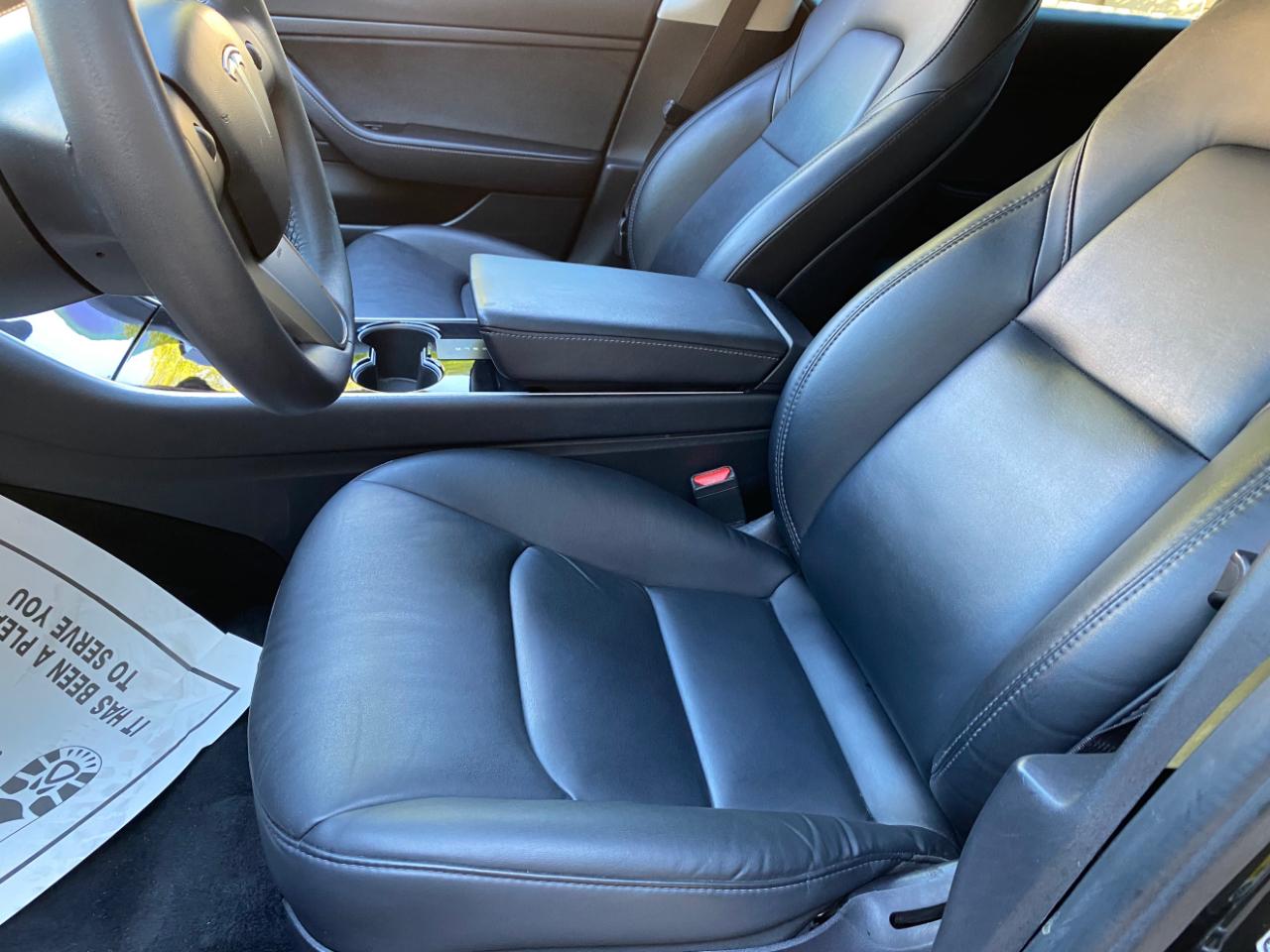 Tesla Model 3 photo 25