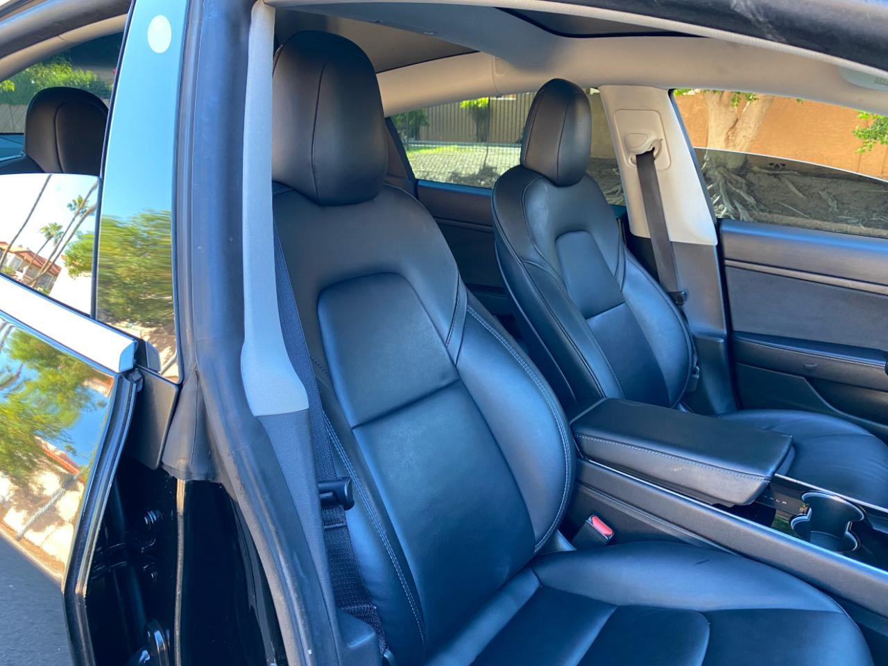Tesla Model 3 photo 49