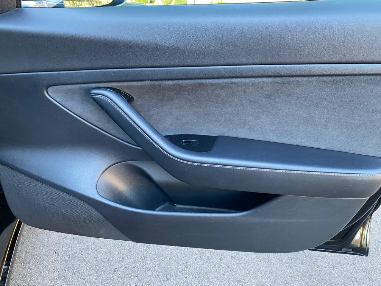 Tesla Model 3 photo 51