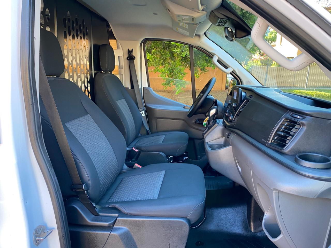 Ford Transit photo 42