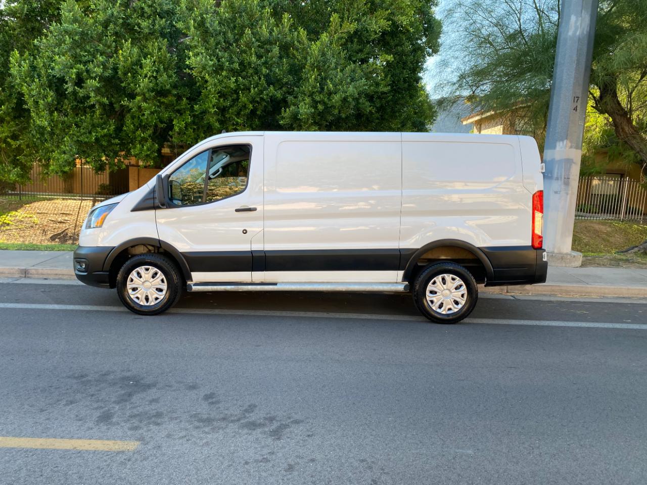Ford Transit photo 55