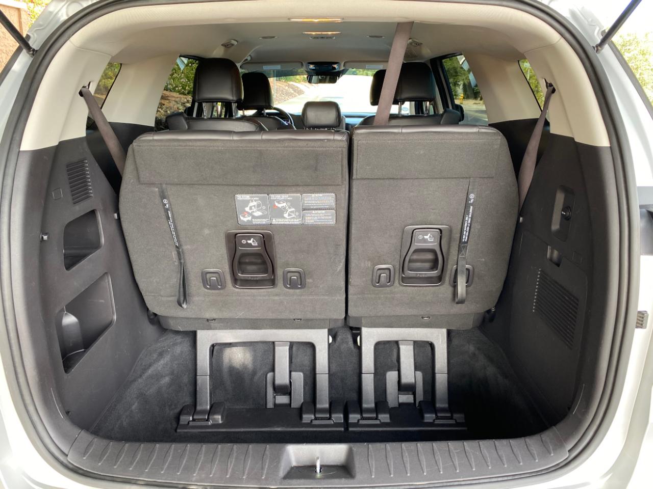 Kia Carnival LX FWD w/Seat Pkg 2023