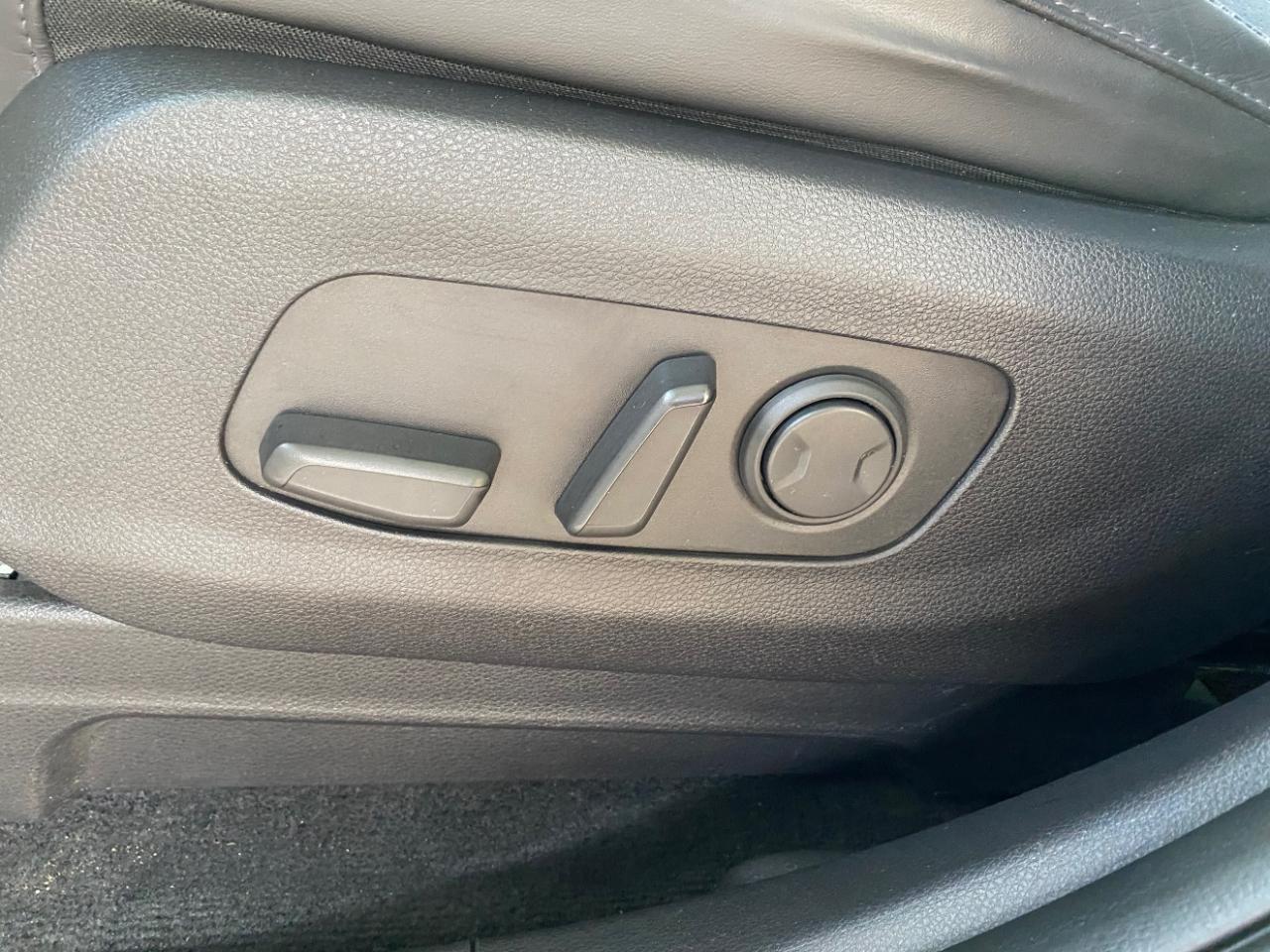 Kia Carnival LX FWD w/Seat Pkg 2023