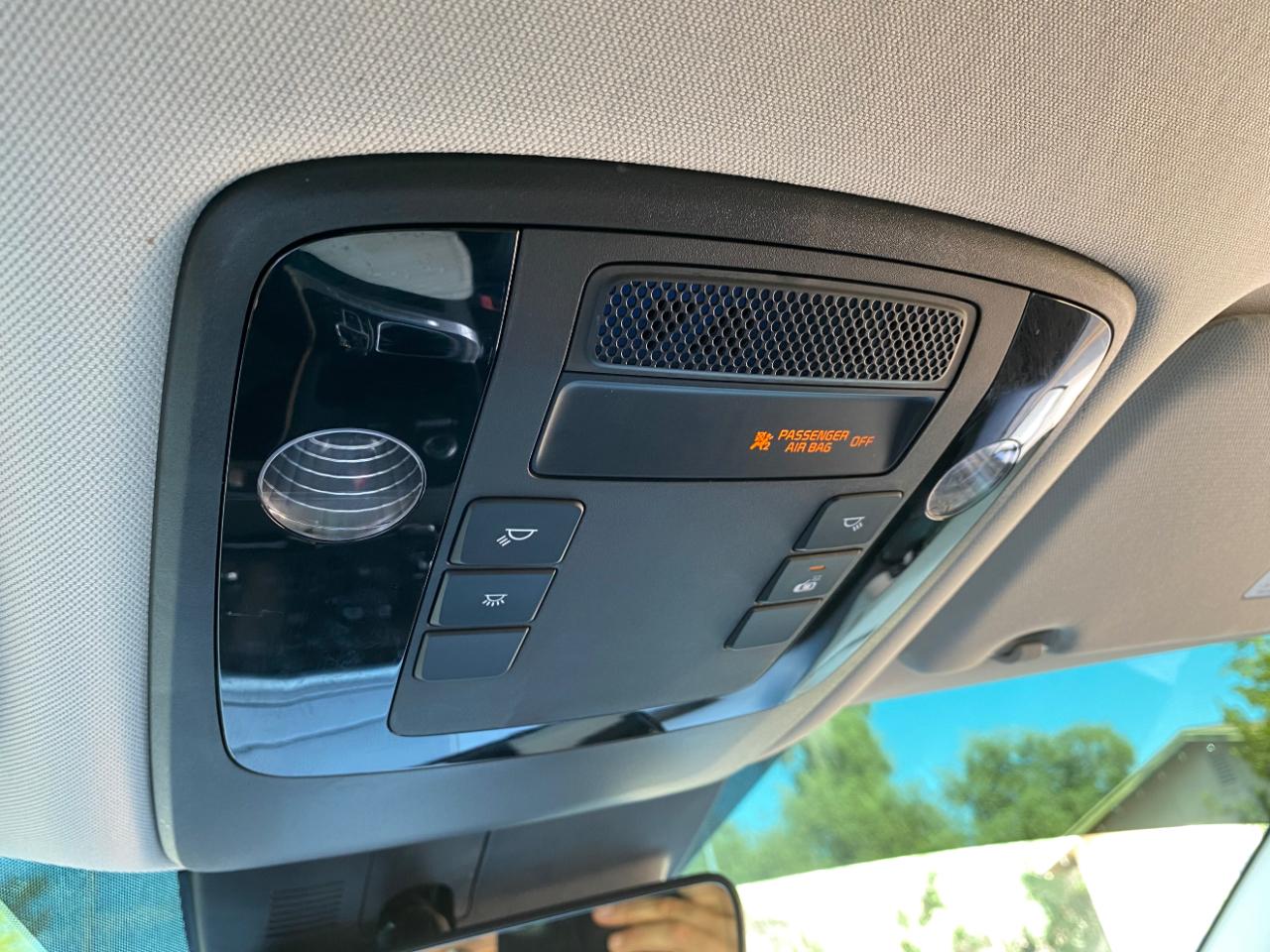 Kia Carnival LX FWD w/Seat Pkg 2023