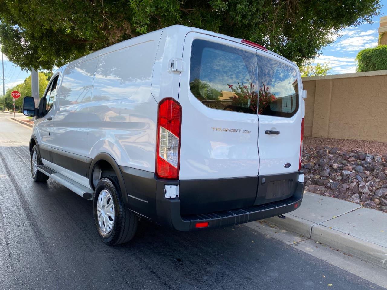 Ford Transit Cargo Van T-250 130" Low Rf 9070 GVWR RWD 2025