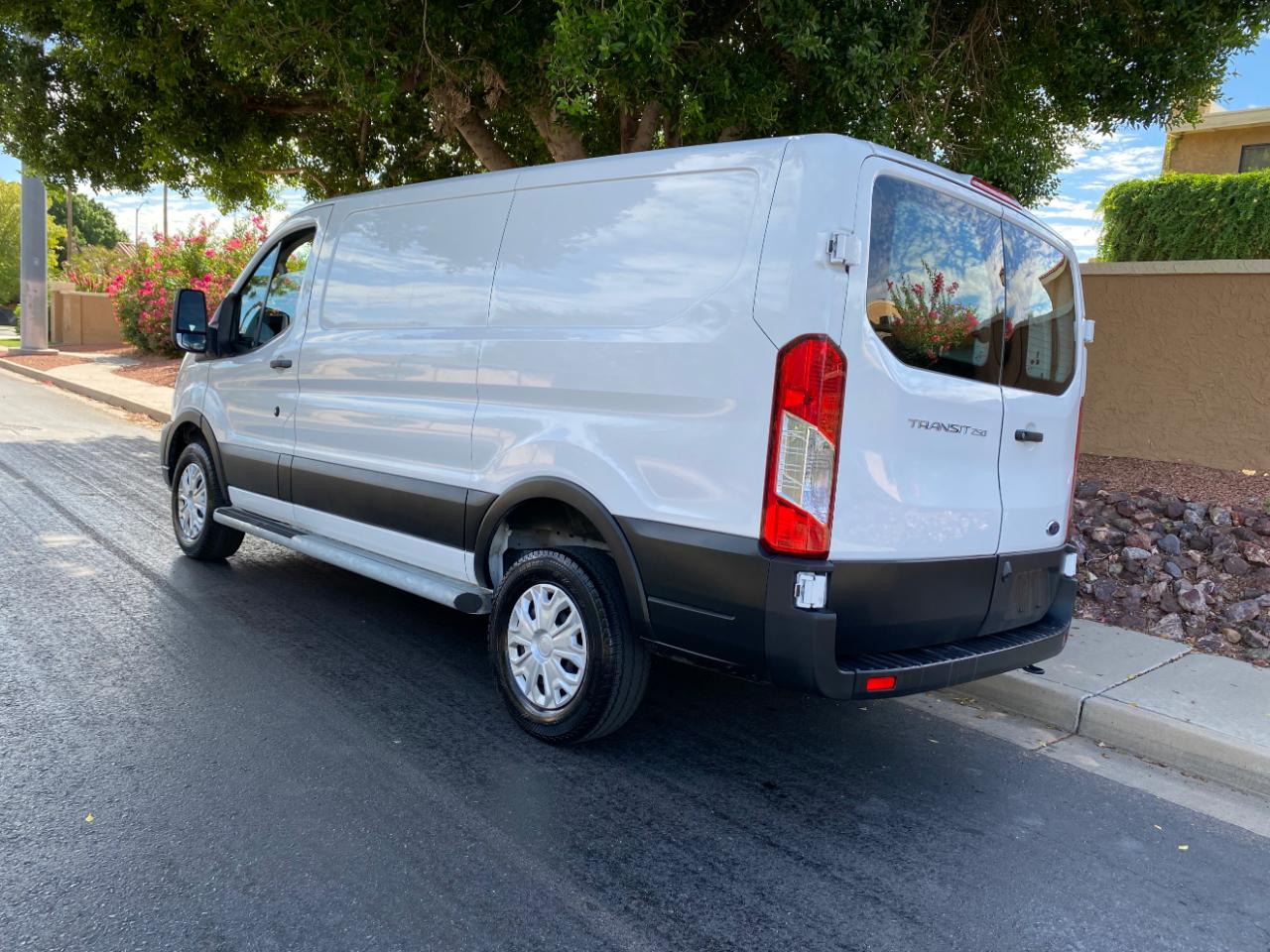 Ford Transit Cargo Van T-250 130" Low Rf 9070 GVWR RWD 2025