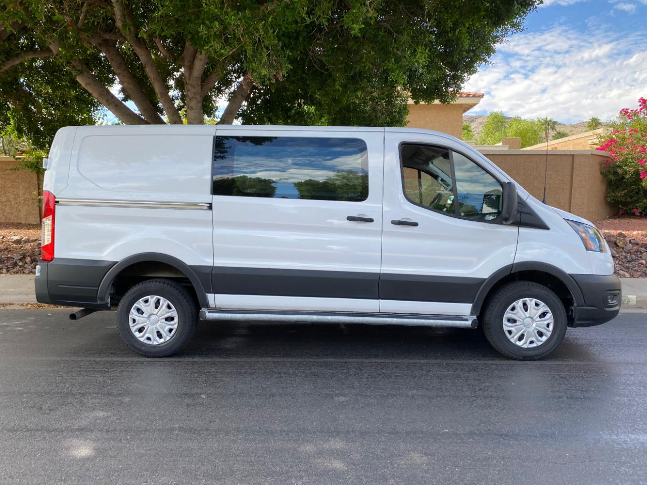 Ford Transit Cargo Van T-250 130" Low Rf 9070 GVWR RWD 2025
