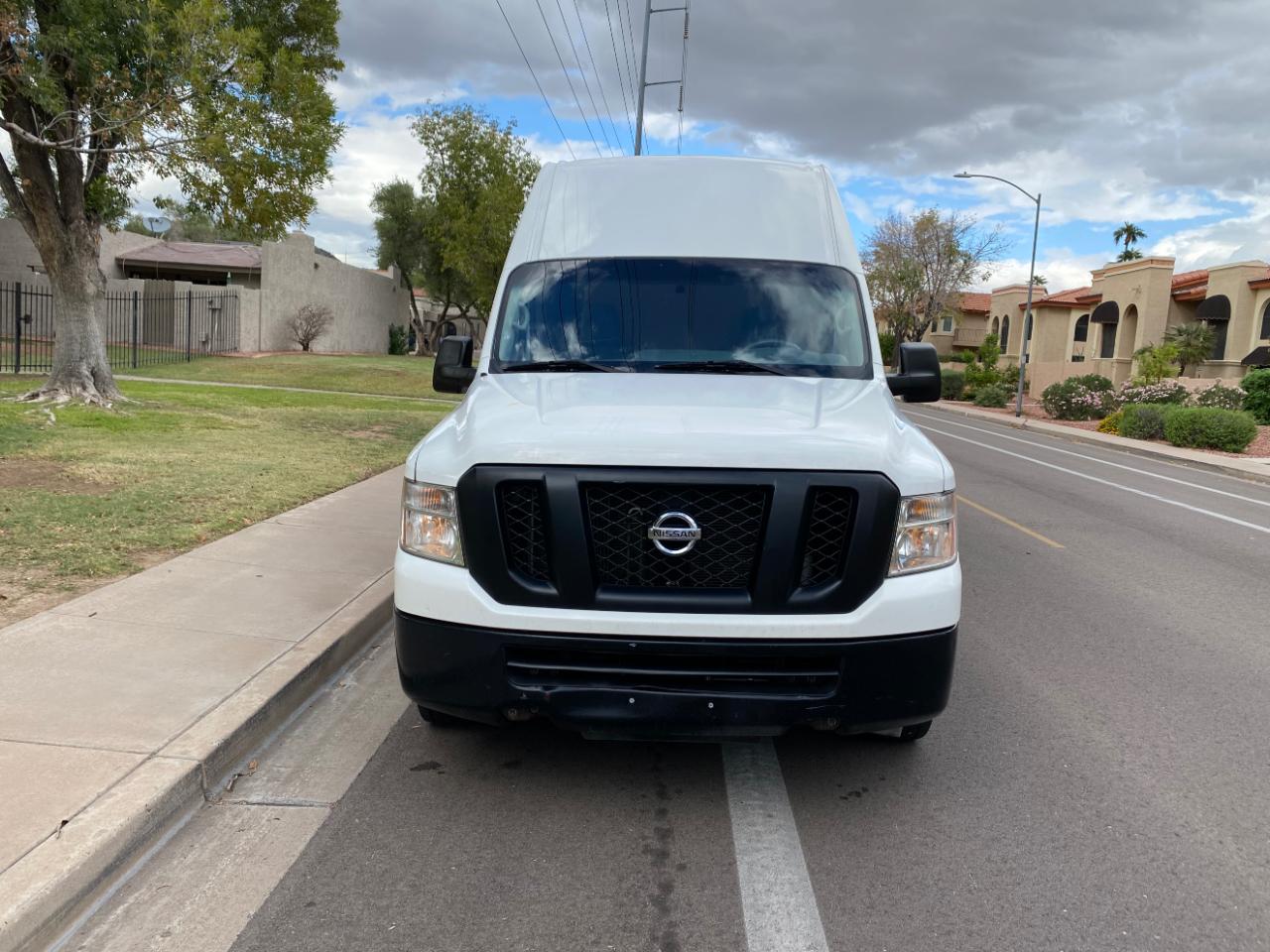 Nissan NV photo 3