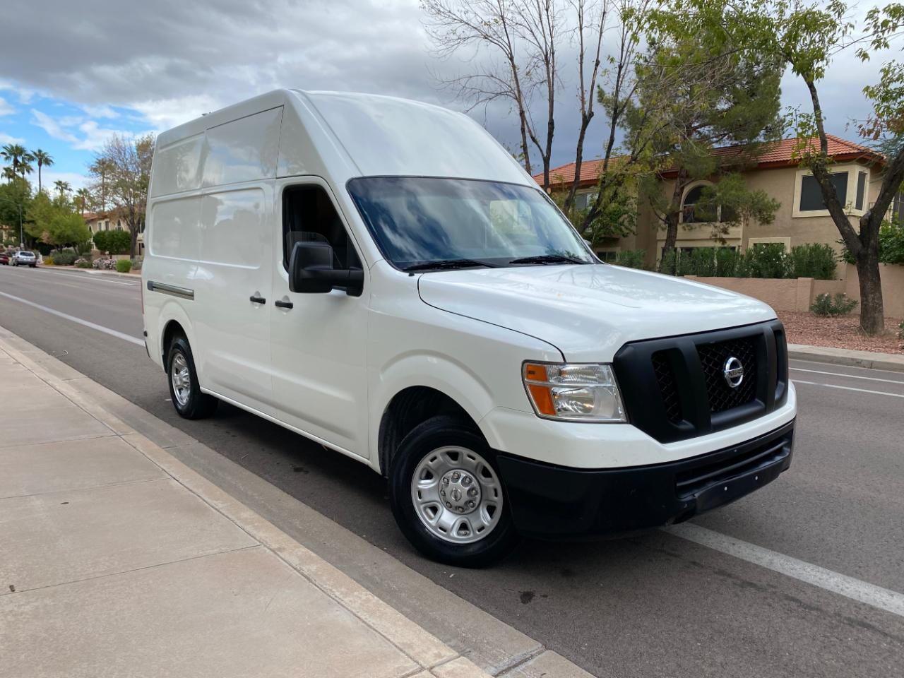 Nissan NV photo 5