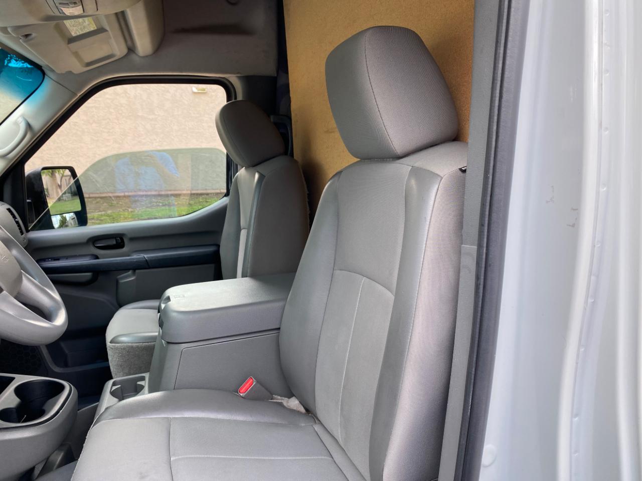 Nissan NV photo 24