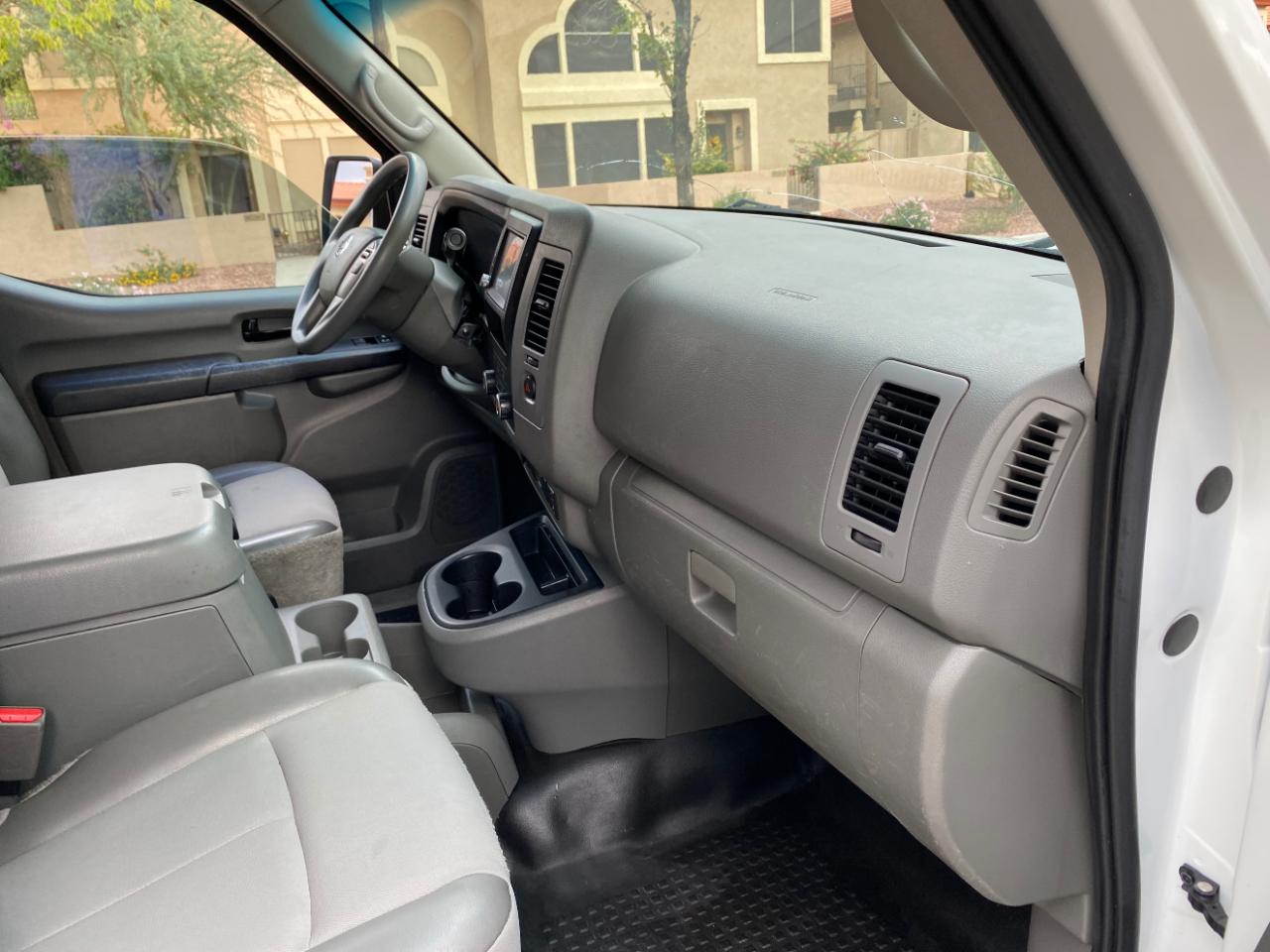 Nissan NV photo 41
