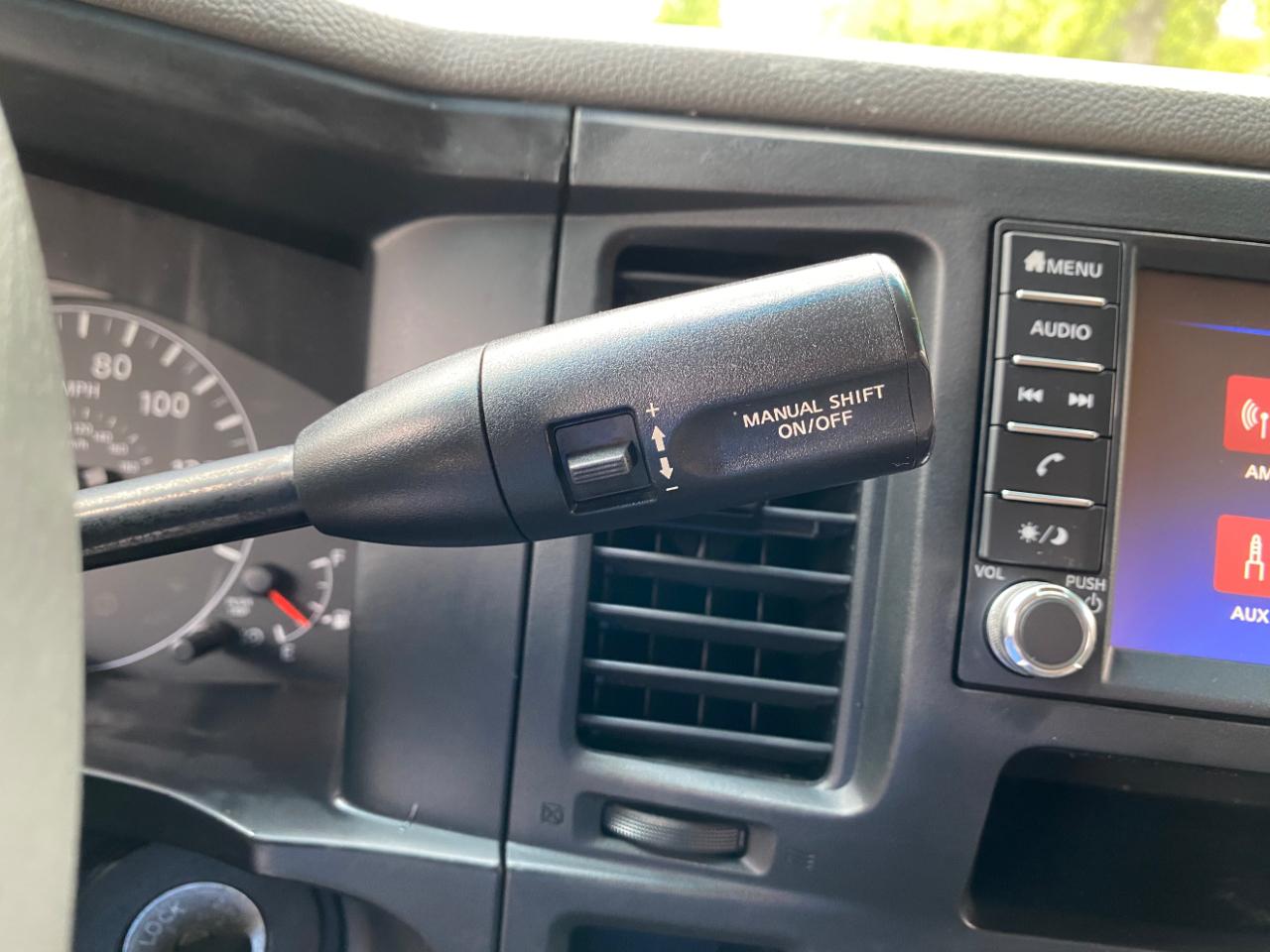 Nissan NV photo 48