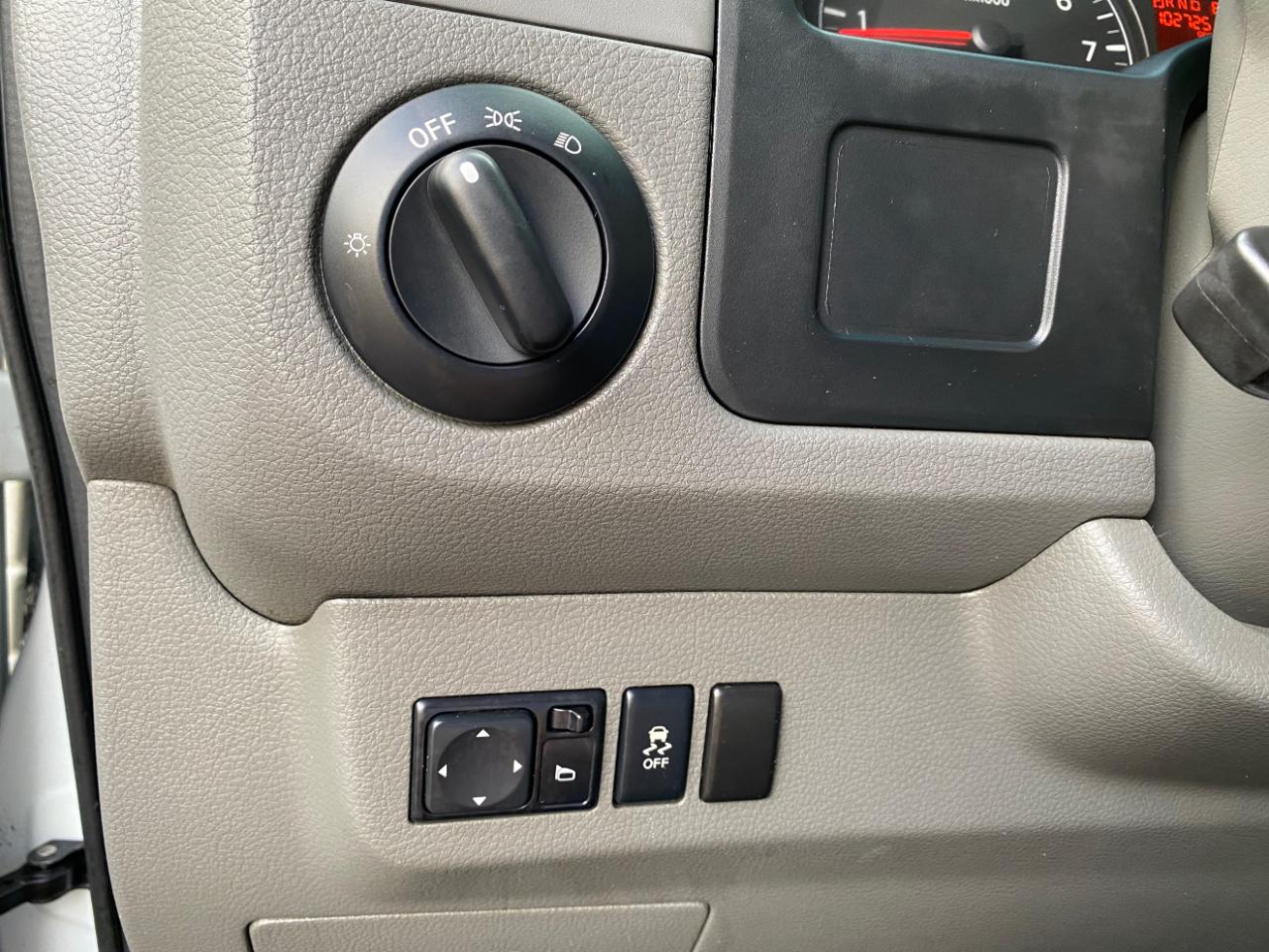 Nissan NV photo 53