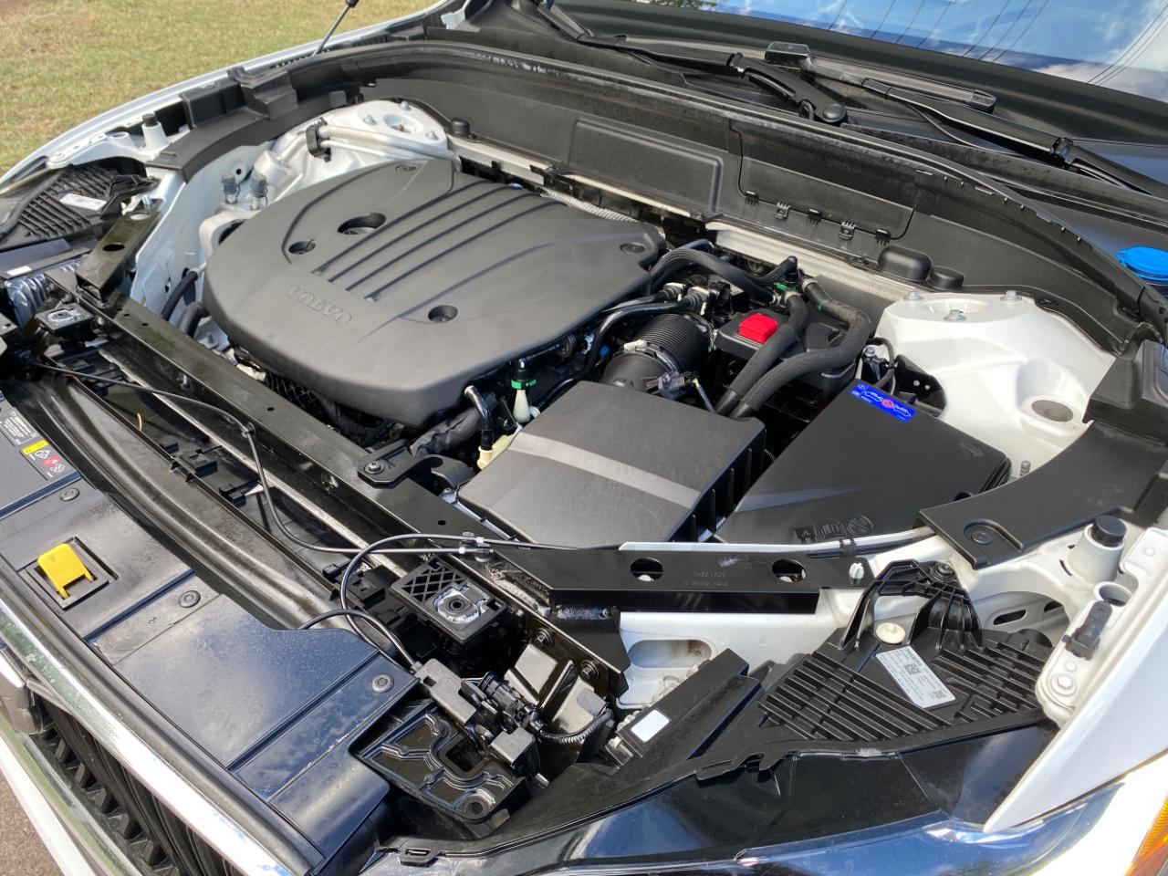 Volvo XC60 B5 AWD Momentum 2022