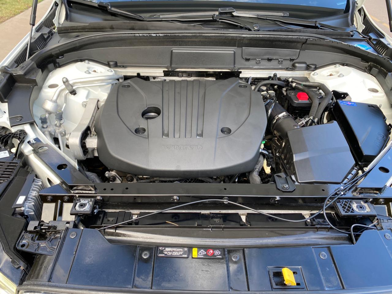 Volvo XC60 B5 AWD Momentum 2022