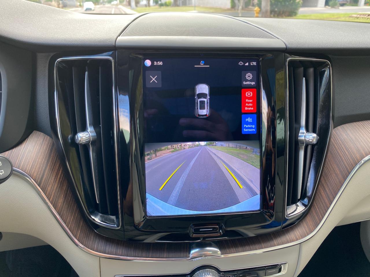 Volvo XC60 B5 AWD Momentum 2022