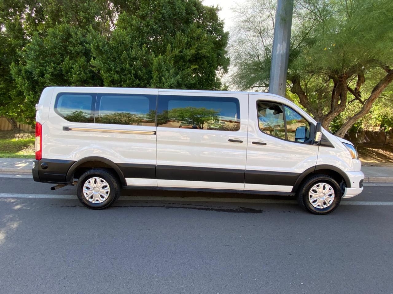 Ford Transit Passenger Wagon T-350 148" Low Roof XLT RWD 2024