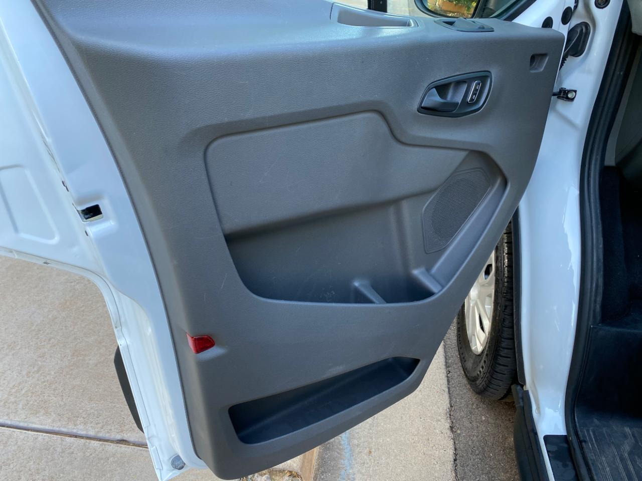 Ford Transit Passenger Wagon T-350 148" Low Roof XLT RWD 2024