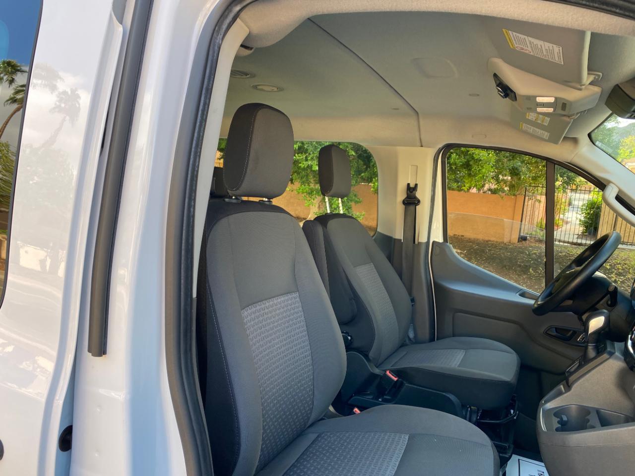 Ford Transit Passenger Wagon T-350 148" Low Roof XLT RWD 2024
