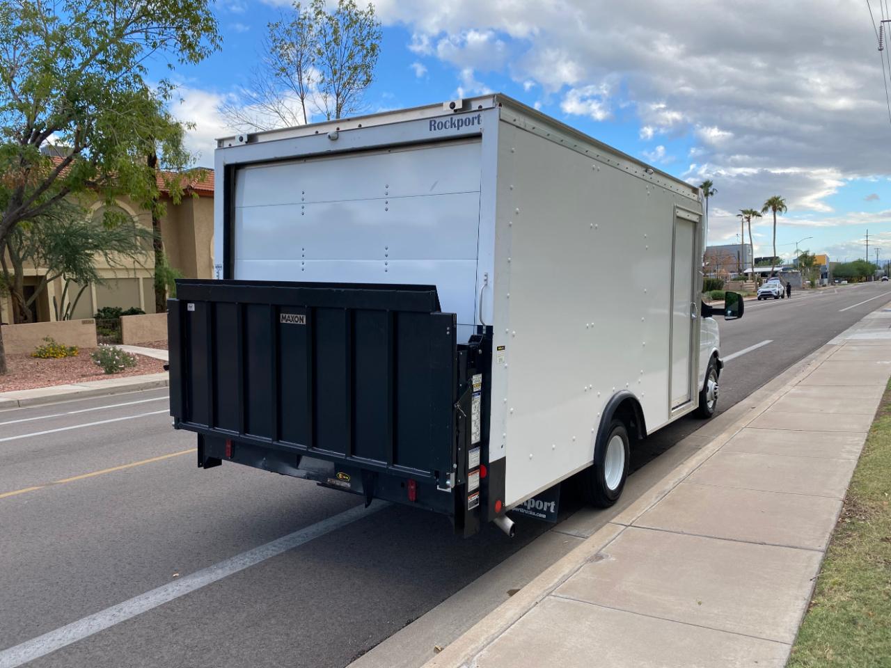 Chevrolet Express Commercial Cutaway 3500 Van 159" 2022