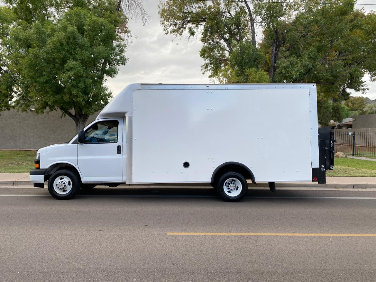 Chevrolet Express Commercial Cutaway 3500 Van 159" 2022