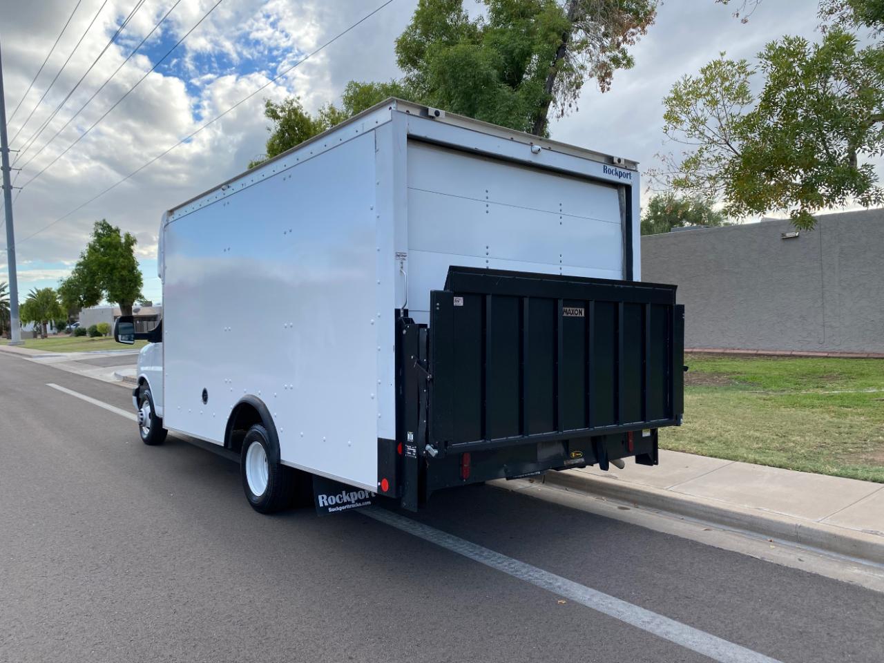 Chevrolet Express Commercial Cutaway 3500 Van 159" 2022