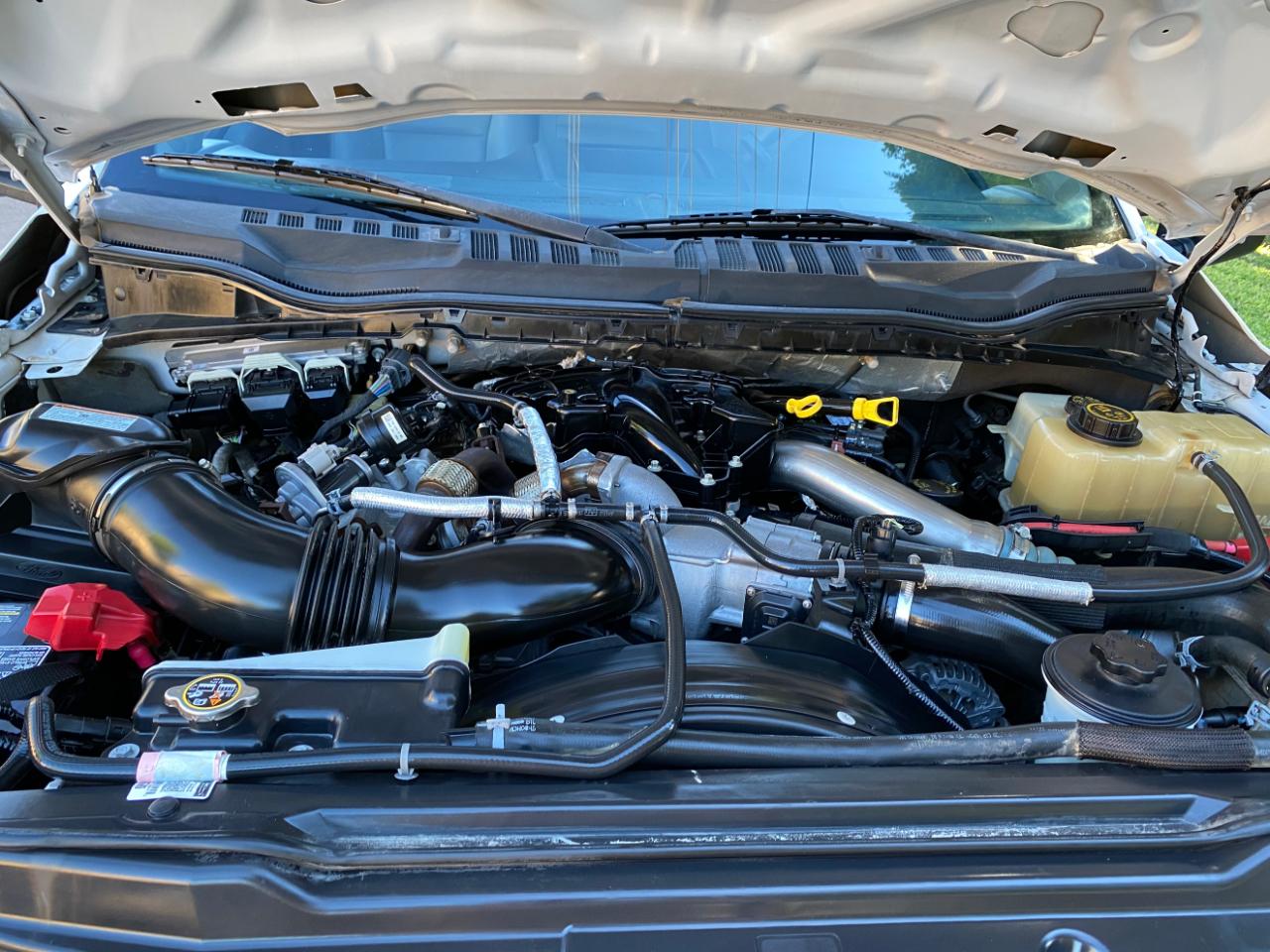 Ford Super Duty F-350 DRW XL 2WD Crew Cab 179" WB 60" CA 2019